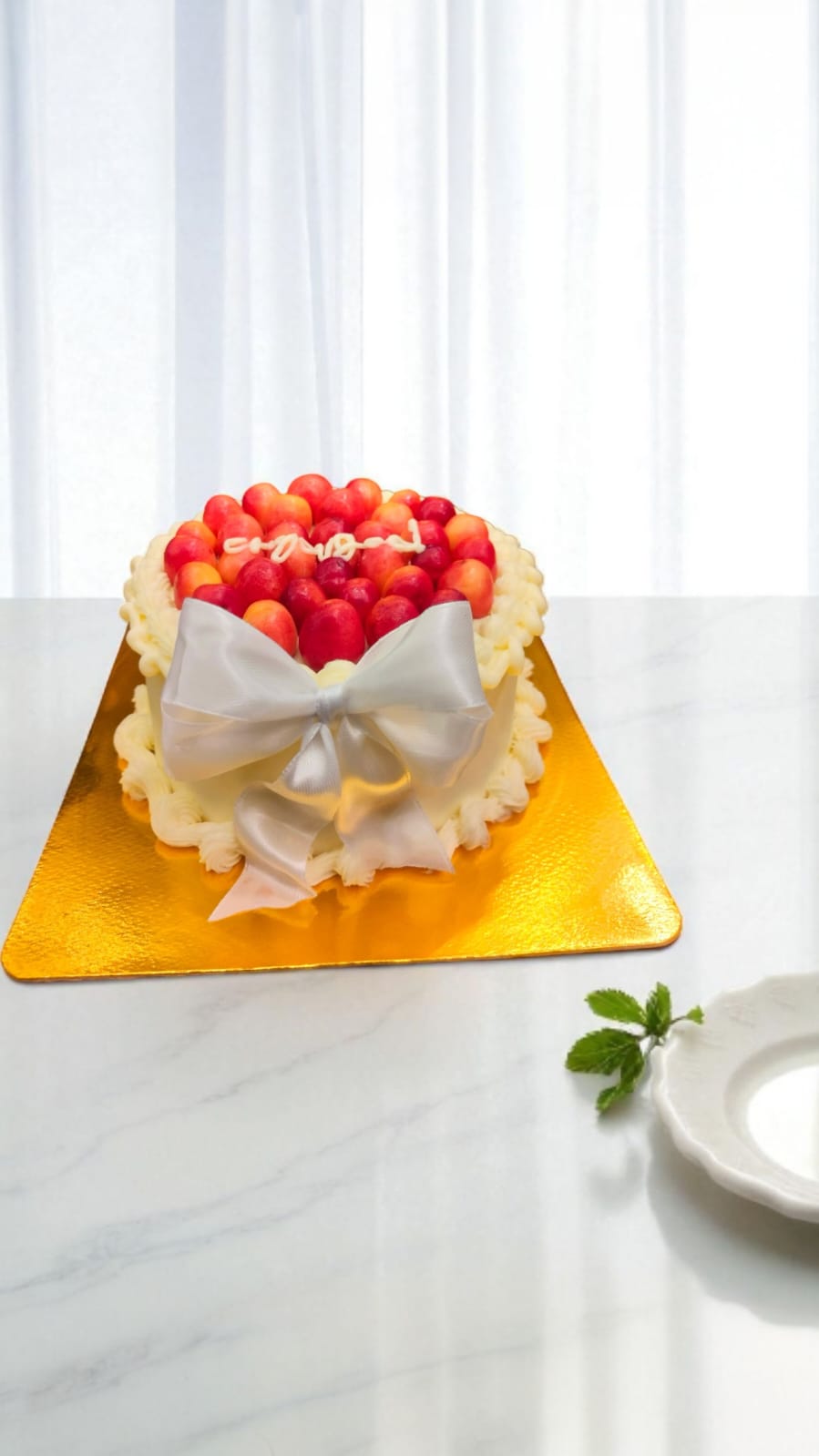 Vanilla & Cherry Zero Added Sugar Cake 1/2kg