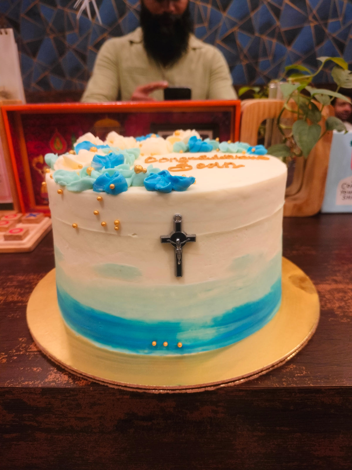 2kg Holy Communion Cake – White Buttercream Celebration Cake