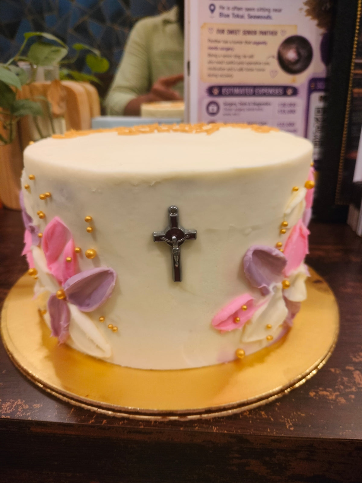 2kg Holy Communion Cake – White Buttercream Celebration Cake