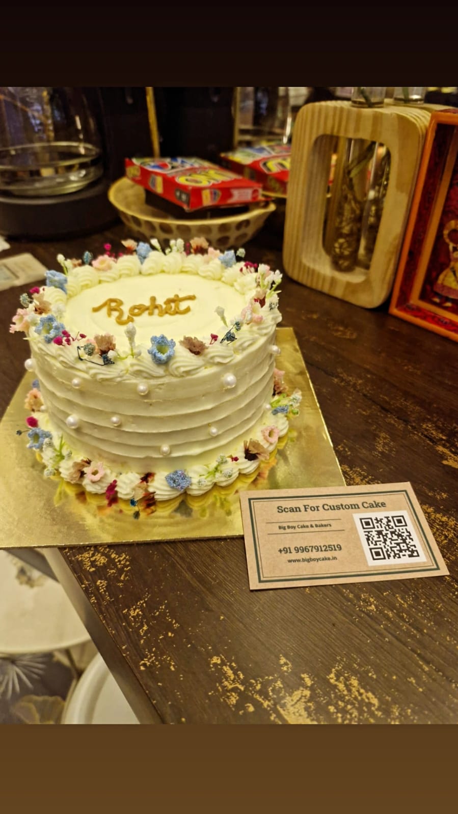 Elegant & Floral birthday mocha cake 1/2kg